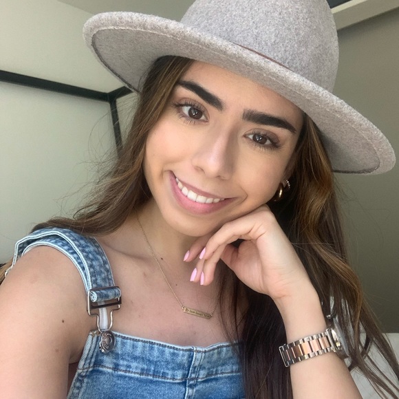angie_arana